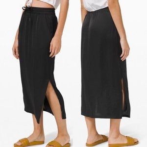 LULULEMON / GLIDE AWAY SLIP SKIRT